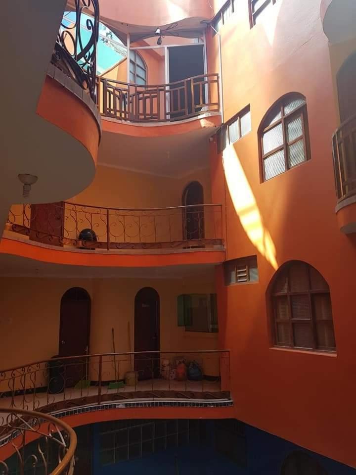 Отель Hospedaje Karol Аякучо Экстерьер фото